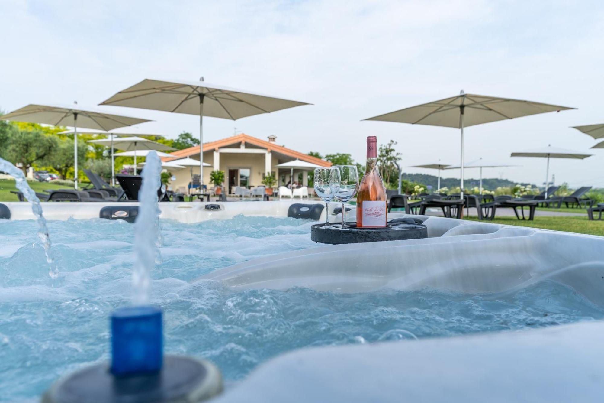 Agriturismo Colle Dei Pivi 폰티술민치오 외부 사진