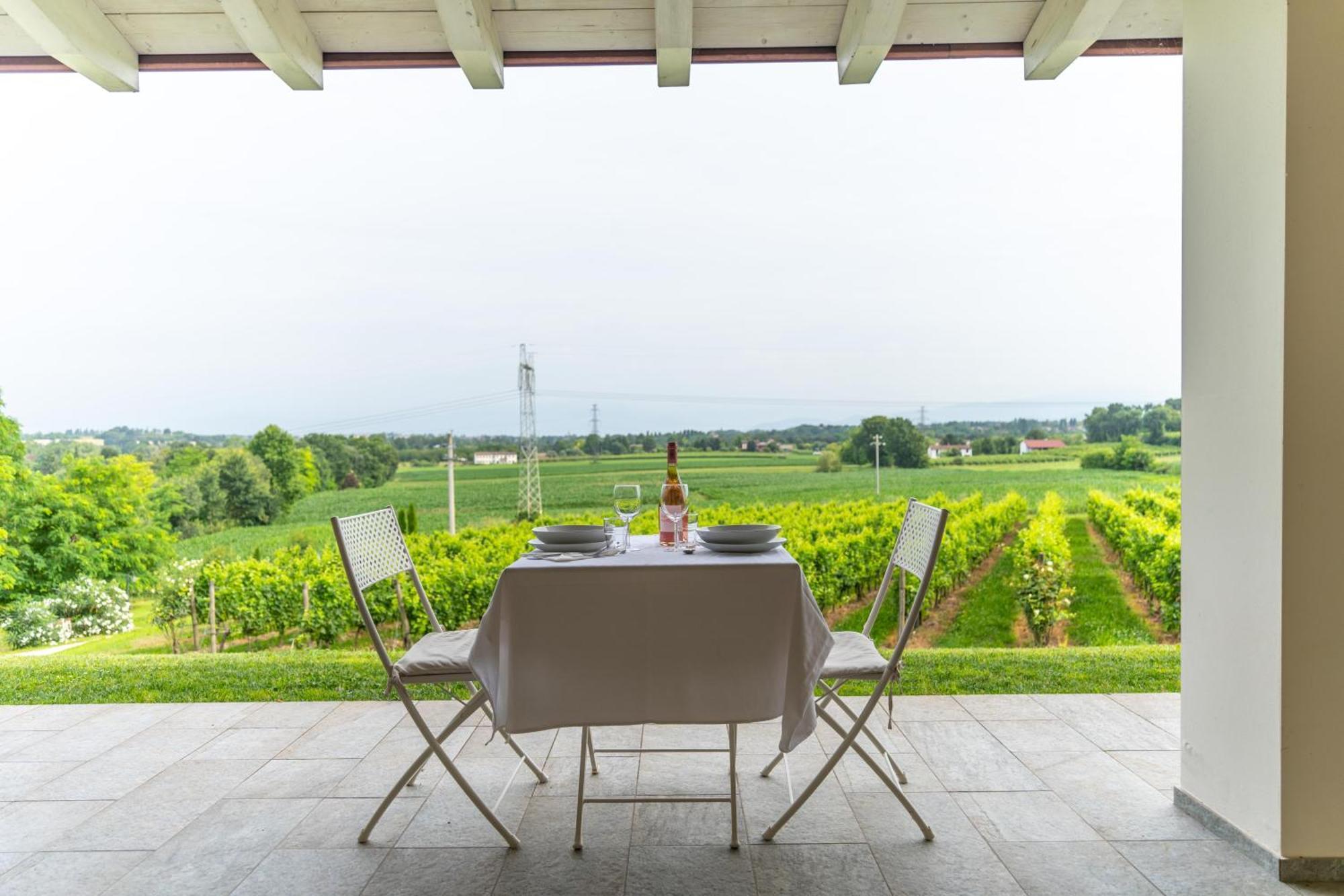 Agriturismo Colle Dei Pivi 폰티술민치오 외부 사진