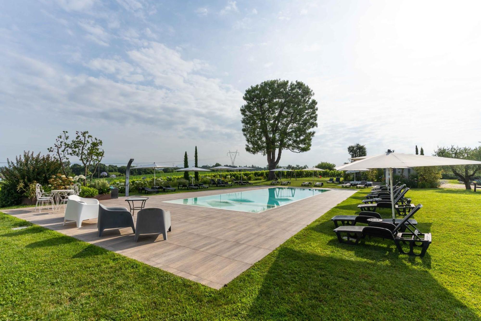 Agriturismo Colle Dei Pivi 폰티술민치오 외부 사진