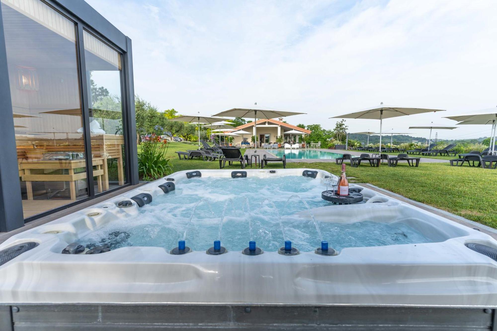 Agriturismo Colle Dei Pivi 폰티술민치오 외부 사진