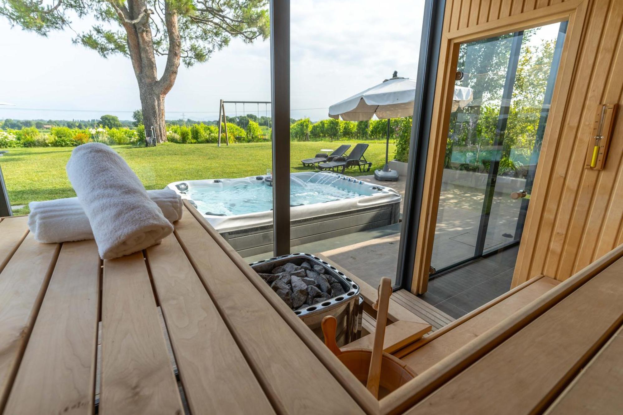 Agriturismo Colle Dei Pivi 폰티술민치오 외부 사진