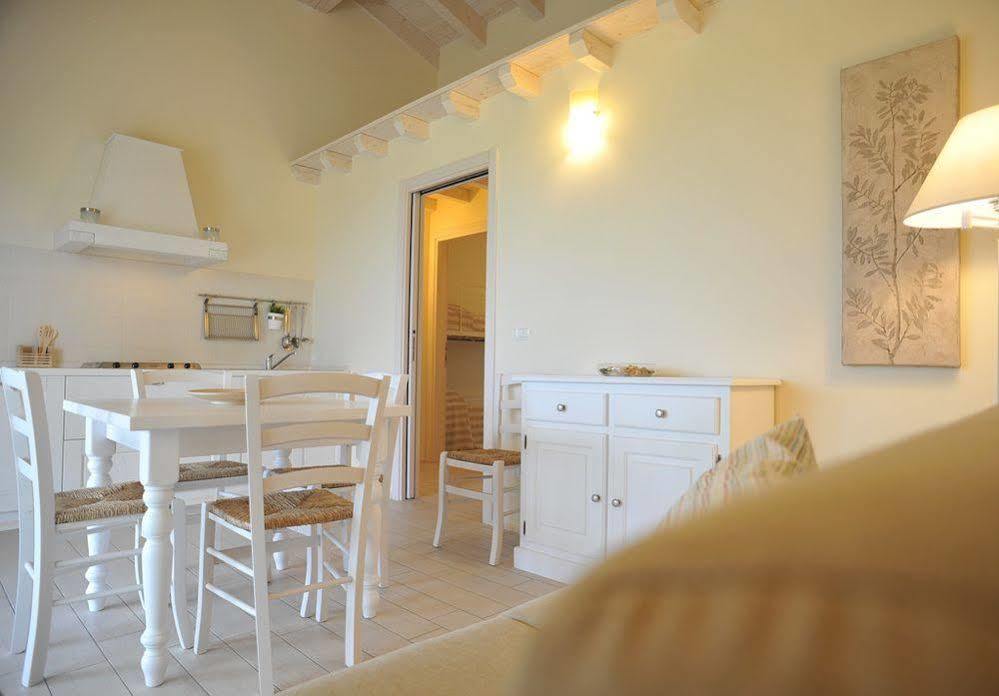 Agriturismo Colle Dei Pivi 폰티술민치오 외부 사진