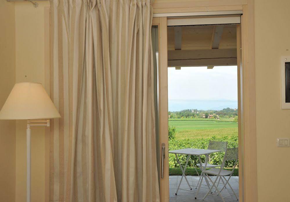 Agriturismo Colle Dei Pivi 폰티술민치오 외부 사진