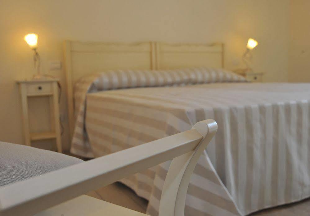 Agriturismo Colle Dei Pivi 폰티술민치오 외부 사진